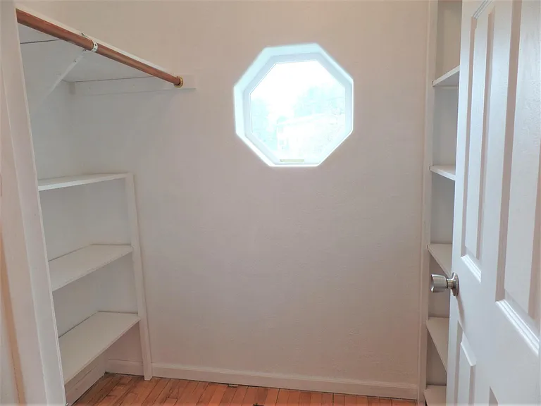 2428 Piedmont Ave — Photo 16
