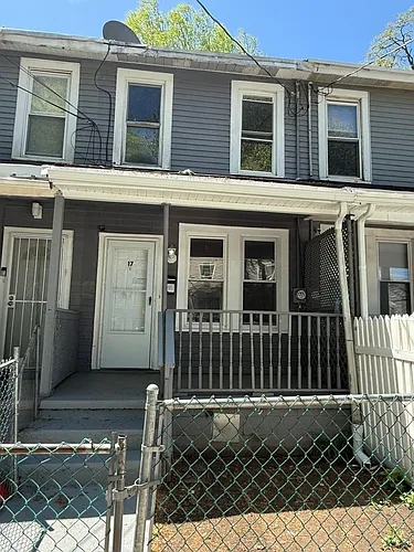17 Race St Photo 1