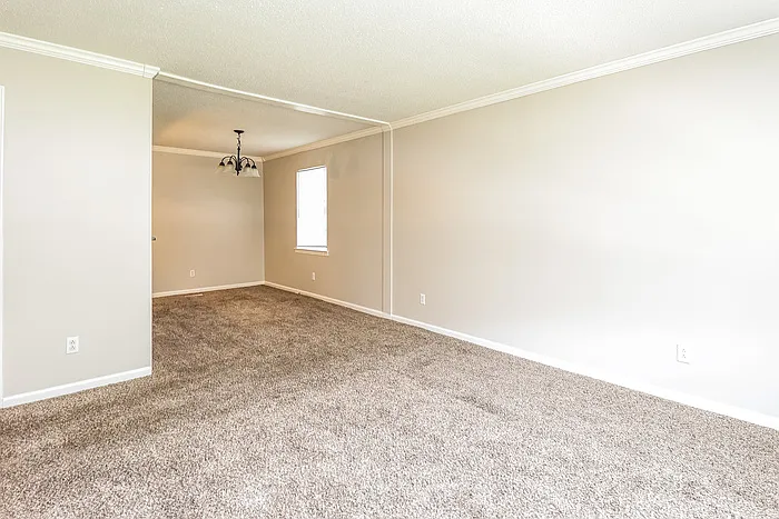4 bed, 2.0 bath, 1572 sqft, $1,445 — Photo 2
