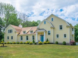 2 S Gables Dr, Chester, NJ 07930