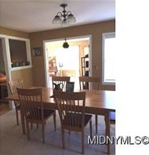 4th image of 160 Saint Marys Ave