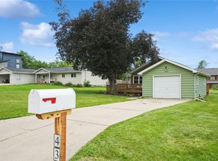 431 30th Street Dr SE, Cedar Rapids, IA 52403