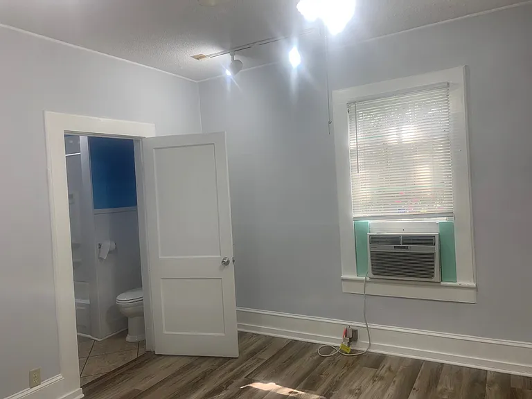 70 Martin Rd — Photo 16
