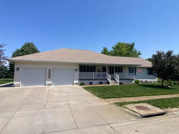1224 E 28th St, Columbus, NE 68601