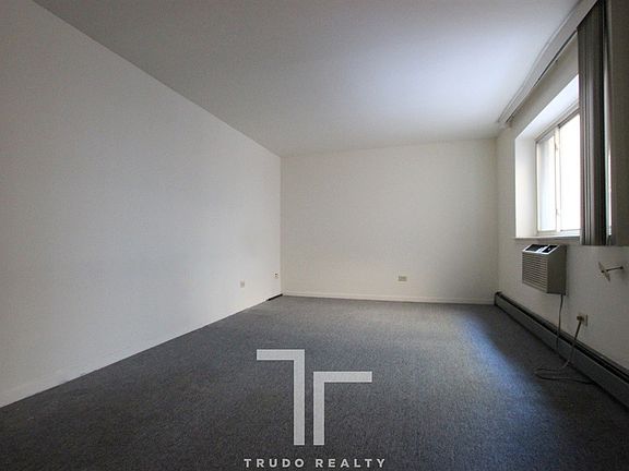 4th image of 2629 N Hampden Ct APT 416