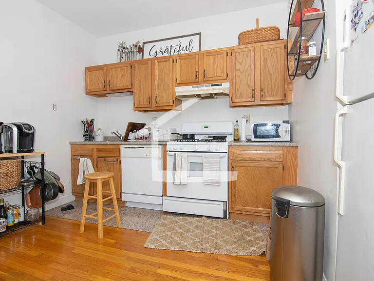 23 Cummings Rd #4 — Photo 6