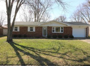 39 Dianne Dr, Belleville, IL 62220