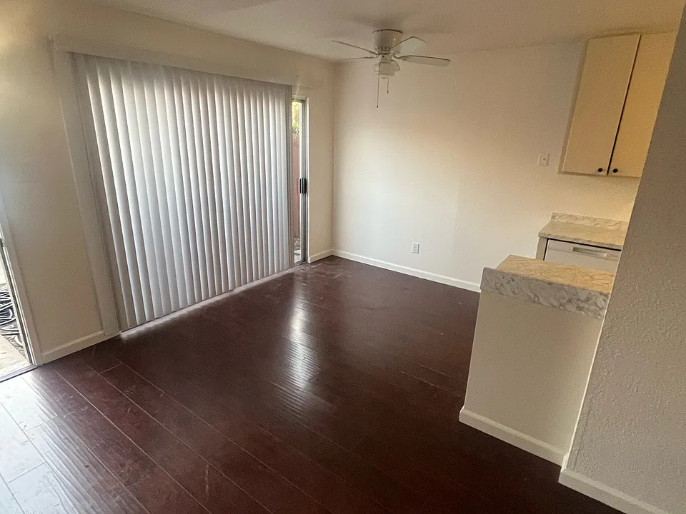 243 Gilbert Ave #108