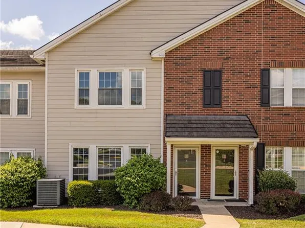 11603 Tomahawk Creek Pkwy APT G, Leawood, KS 66211
