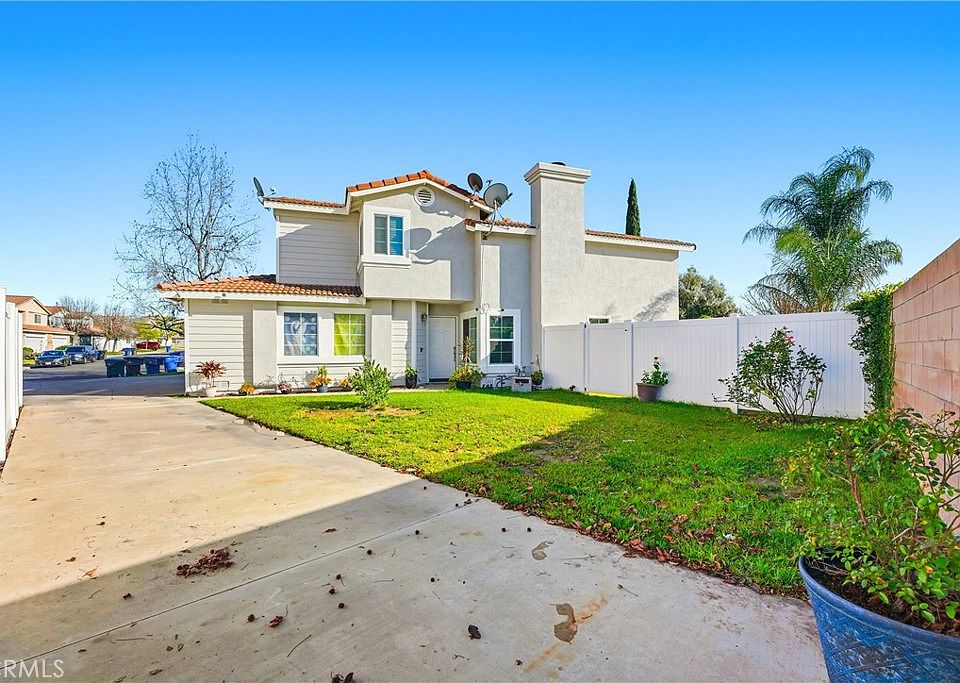 7639 Hillhurst Dr, Riverside, CA 92508 | MLS #TR26129508 | Zillow