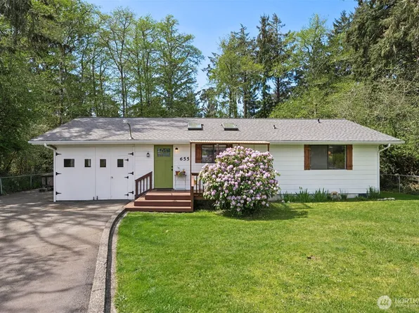 655 Mt Olympus Avenue SE, Ocean Shores, WA 98569