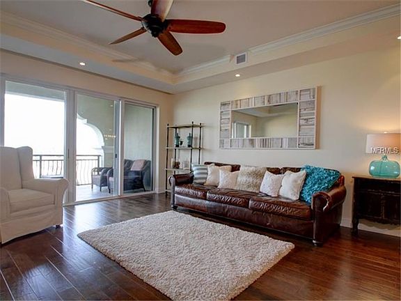 5th image of 202 Windward Psge APT 403