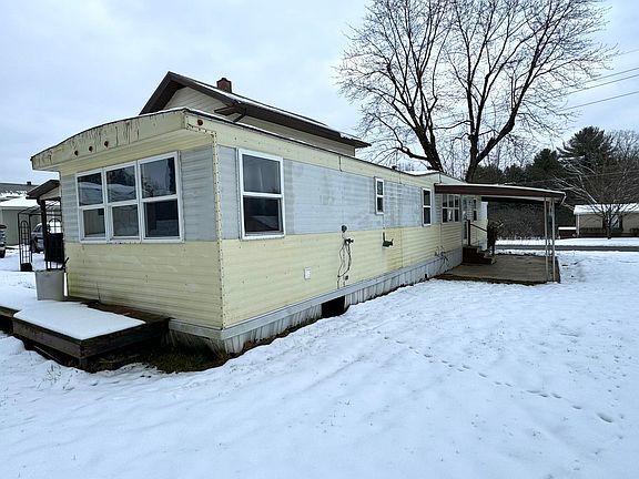3rd image of 118 Corbett Ln