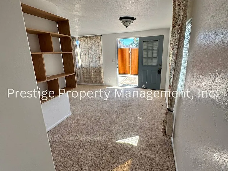 3301 E Flower St — Photo 6