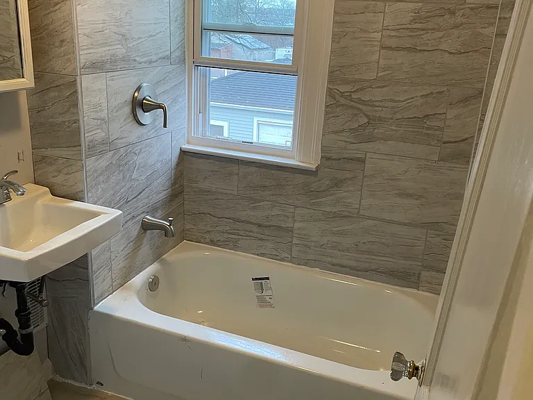 67-69 Sisson St #2 — Photo 13