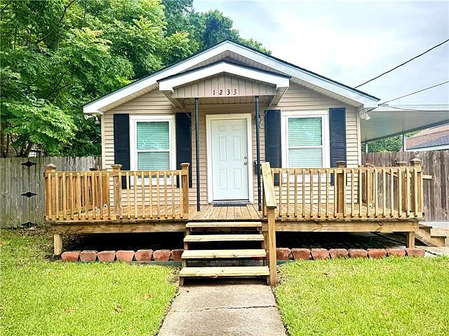2 bed, 2.0 bath, 955 sqft, $1,700 — Photo 2