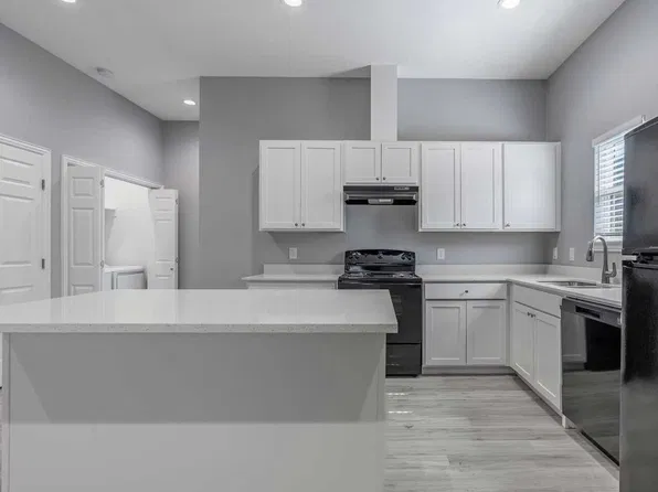 Hampton Duplexes