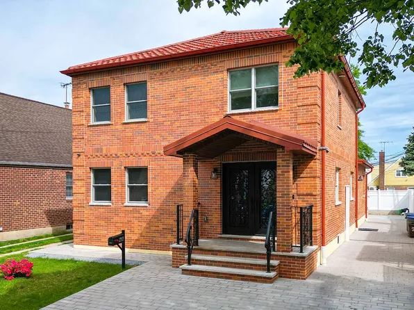 198-37 49th Ave, Fresh Meadows, NY 11365