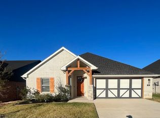 924 Rodgers Ave, Godley, TX 76044