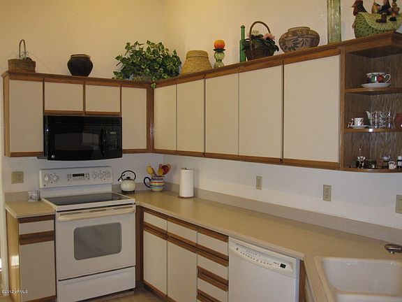 5th image of 9410 E Nacoma Dr