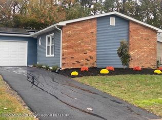 3 Kent Dr, Brick, NJ 08723