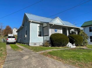 246 Chapman Ave, Spencer, WV 25276