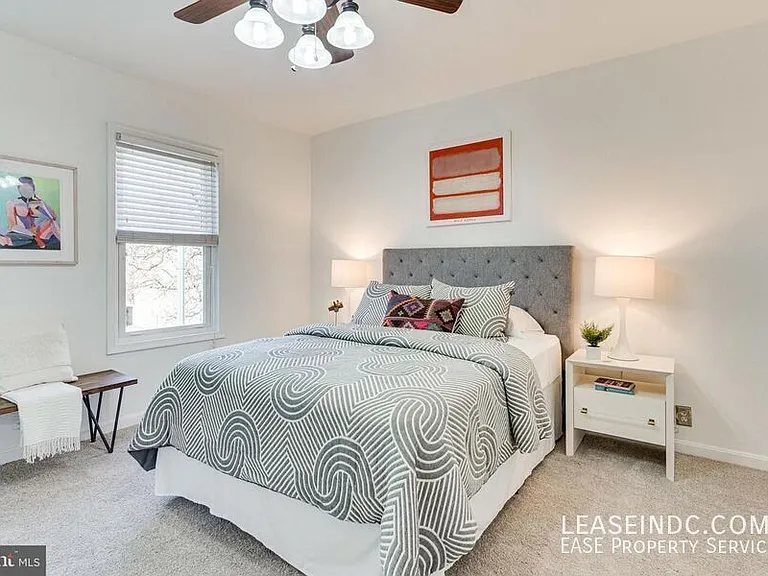 709 16th St NE — Photo 21
