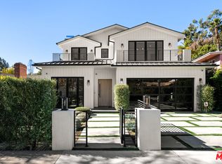 425 N Bowling Green Way, Los Angeles, CA 90049