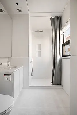 Rented by AA Management | media 73