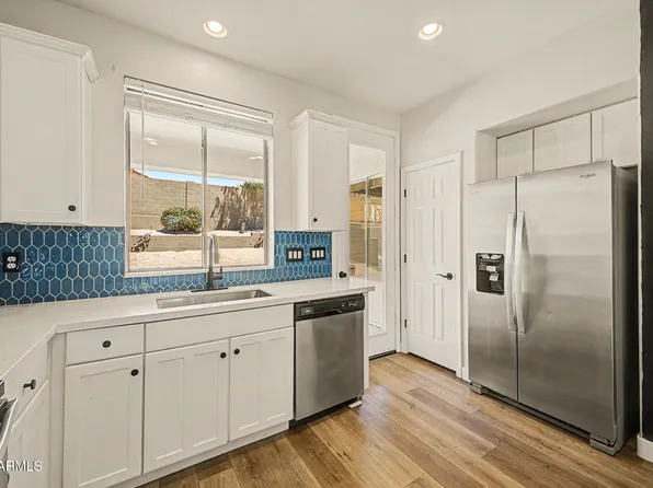 2618 W WAYNE Lane, Anthem, AZ 85086