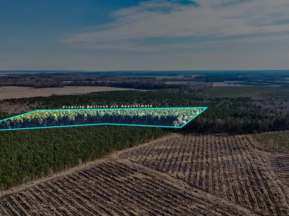 10 Ballahack Road, Hertford, NC 27944