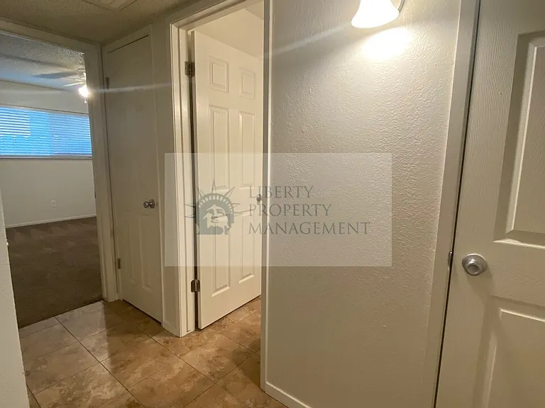 4281 N Chestnut Ave #102 — Photo 9