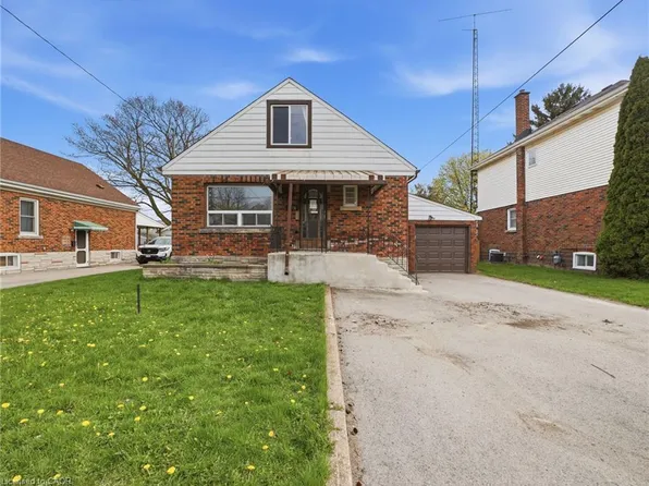 6476 Maranda St, Niagara Falls, ON L2G 1Z7