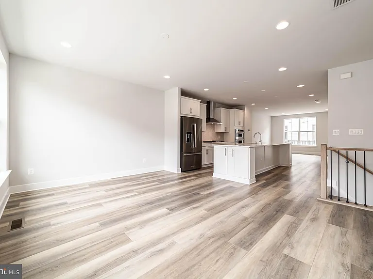 6227 Almerico Pl — Photo 22