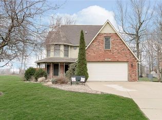 106 E Julie Ann Dr, Pendleton, IN 46064