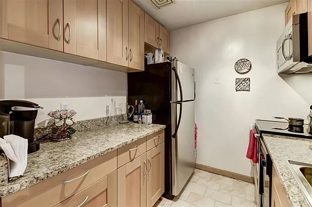 242 Barrow St #1D — Photo 7