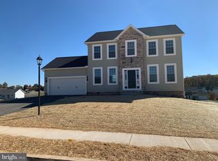 114 Stonewicke Dr #81, Hanover, PA 17331