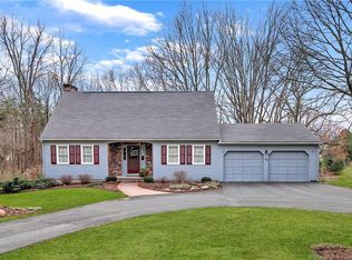 39 W Dayton Hill Rd, Wallingford, CT 06492