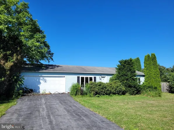 304 Sawmill Rd, Port Matilda, PA 16870