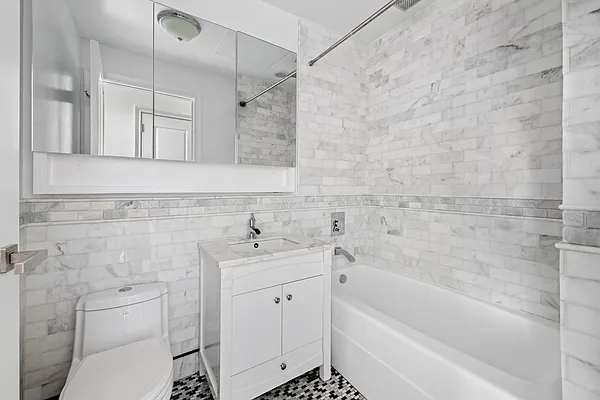 Sold by Keller Williams Realty Empire | media 16