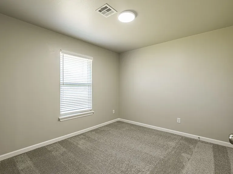 721 League Cir — Photo 21