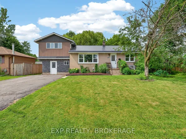 44 Lennox St, Kingston, ON K7M 4S4