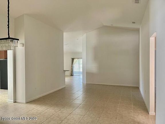 4th image of 755 Russo Dr