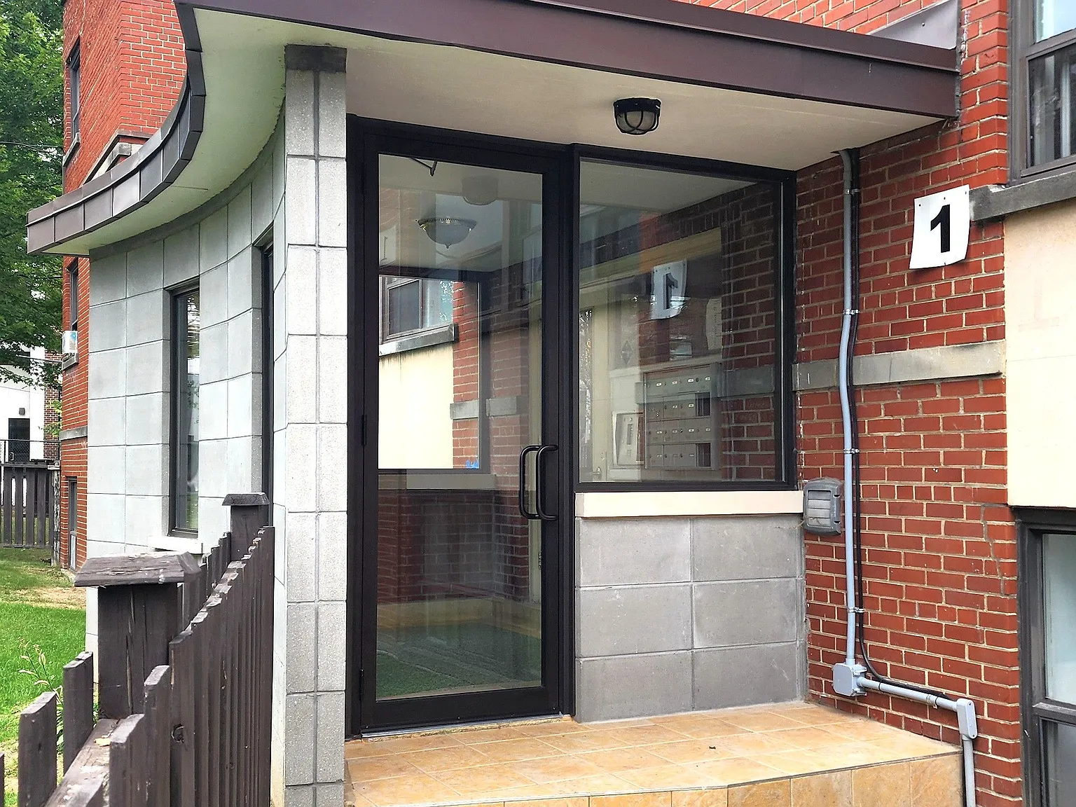 1 bed, $1,825 — Photo 1