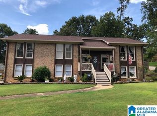 626 Valley View Dr, Pelham, AL 35124