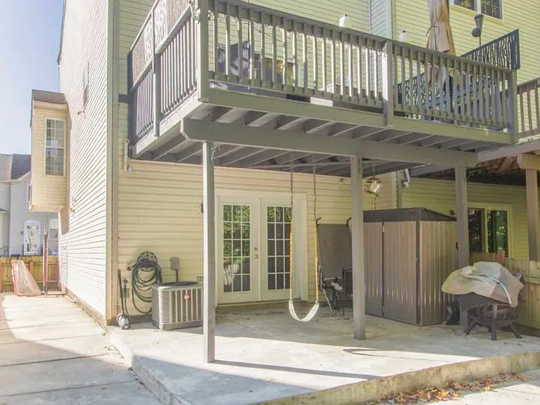 47 Mule Deer Ct — Photo 13