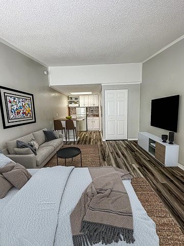 Make the most of every square foot in this bright, open-concept studio_perfect for simplified, modern living.