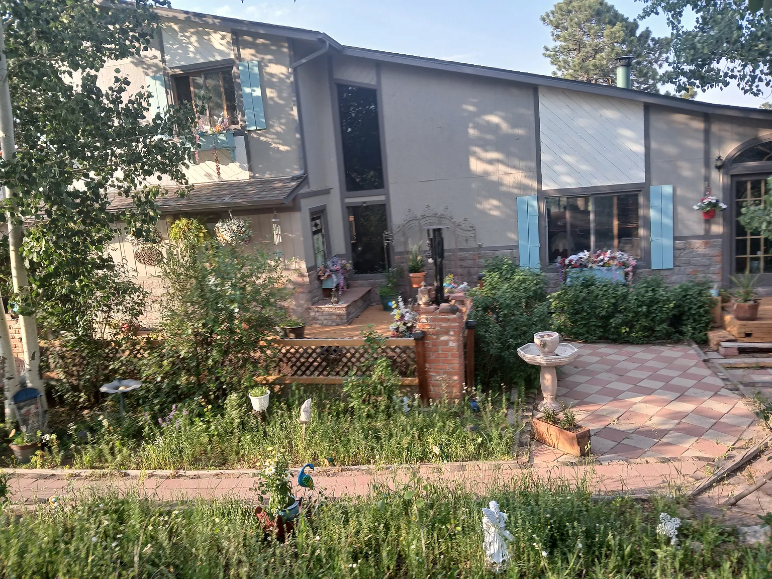 39 Dartmouth Pl — Photo 1