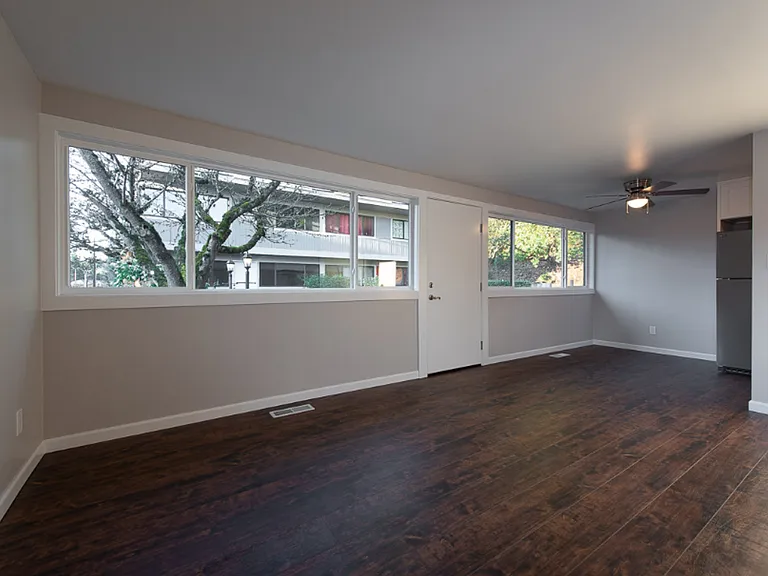 546 156th Ave SE — Photo 13