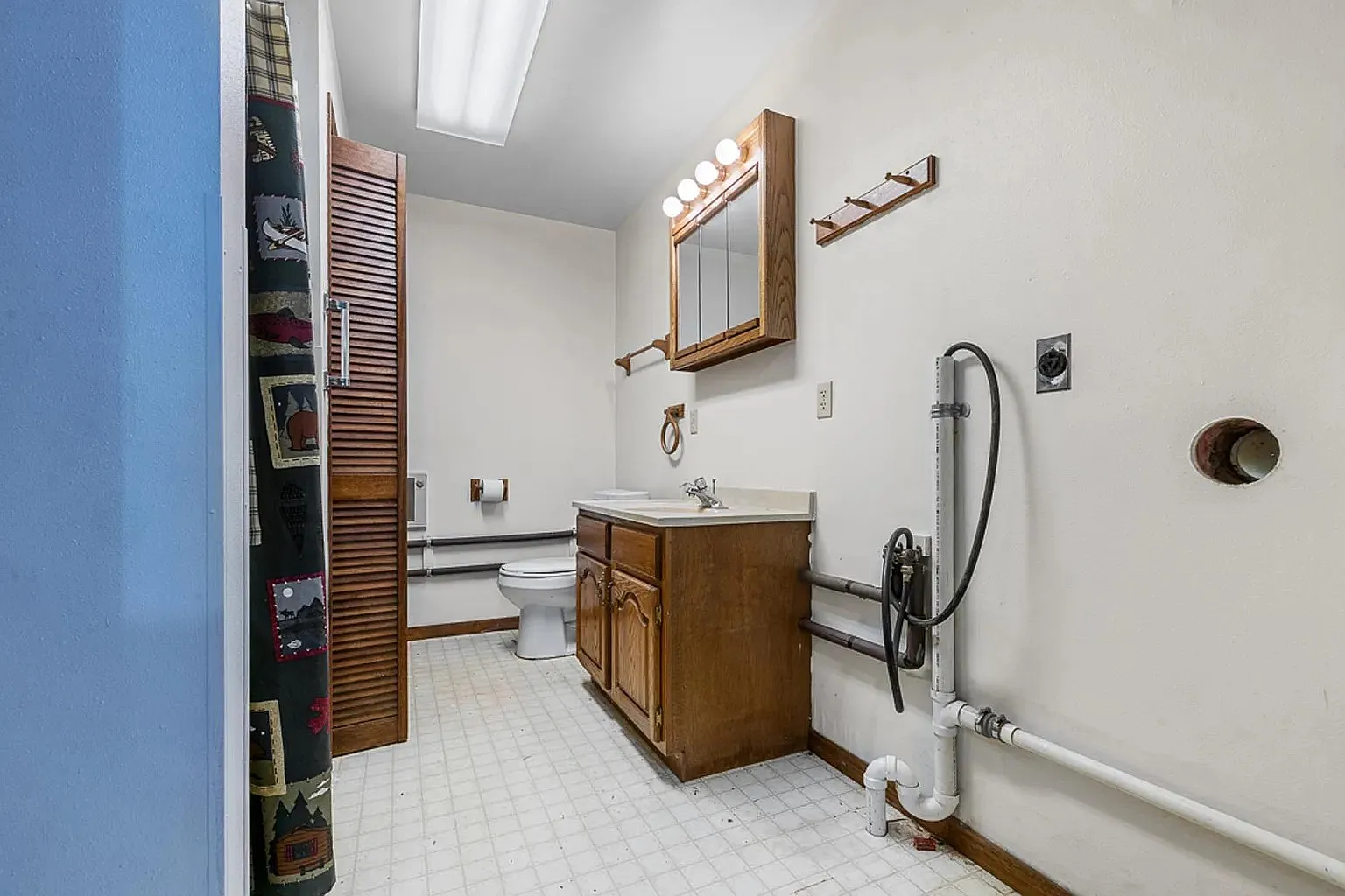 2 bed, 1200 sqft, $2,000 — Photo 3